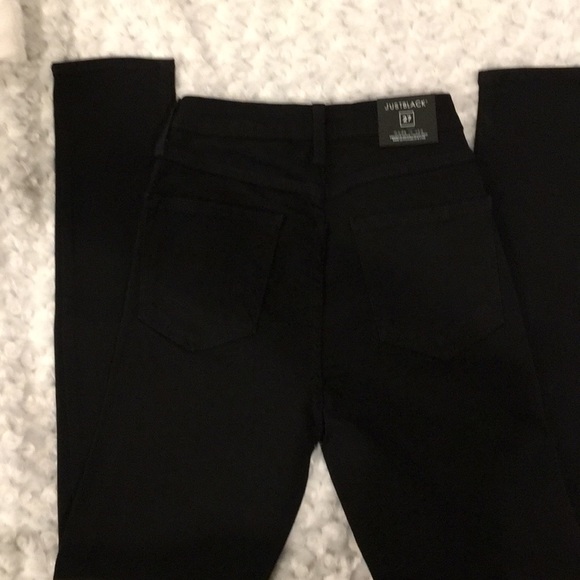 Just Black High Rise Cropped Ankle Jegging - Picture 5 of 6